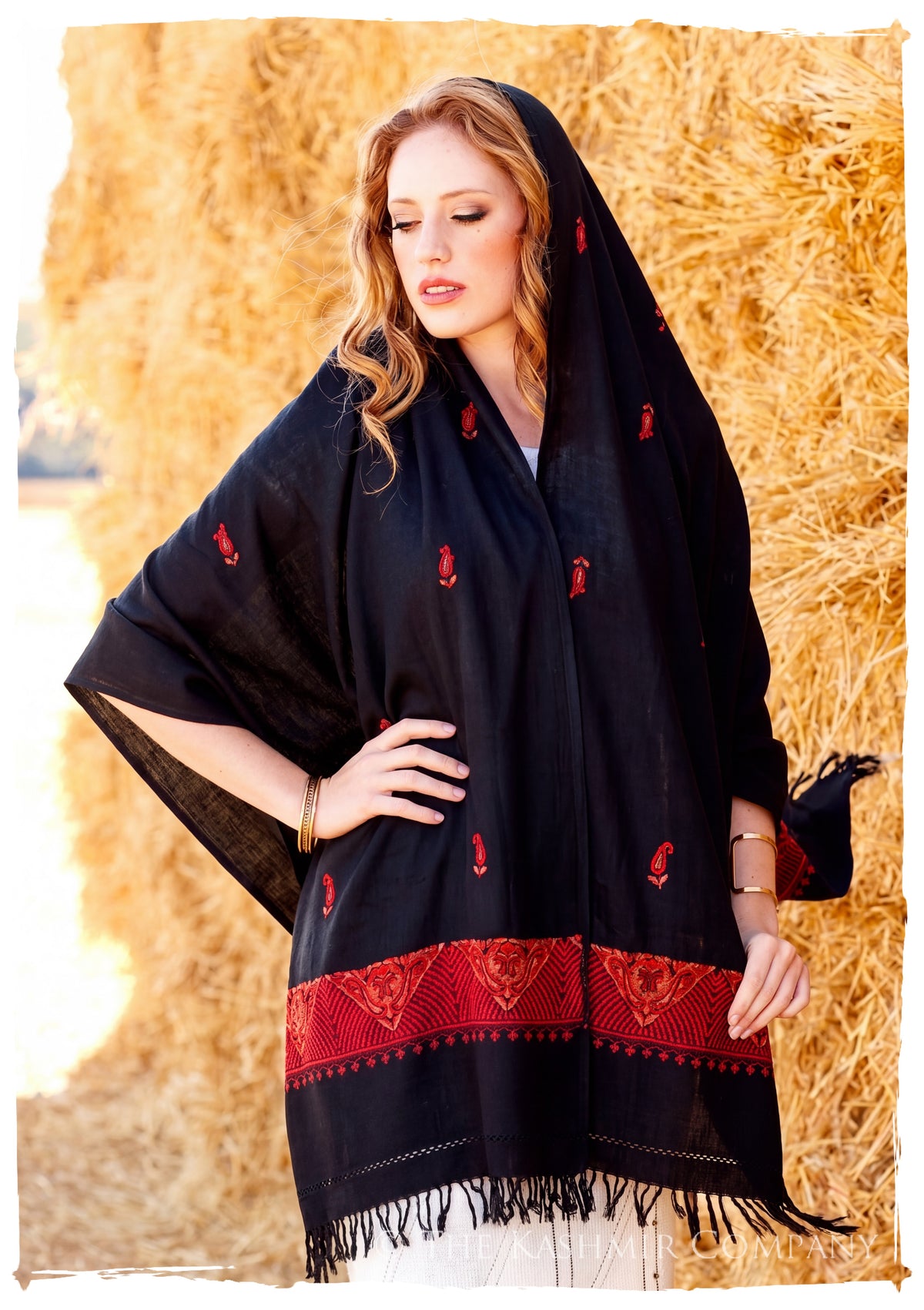 Conchita Frontières Paisley Gift Shawl — lifestyle