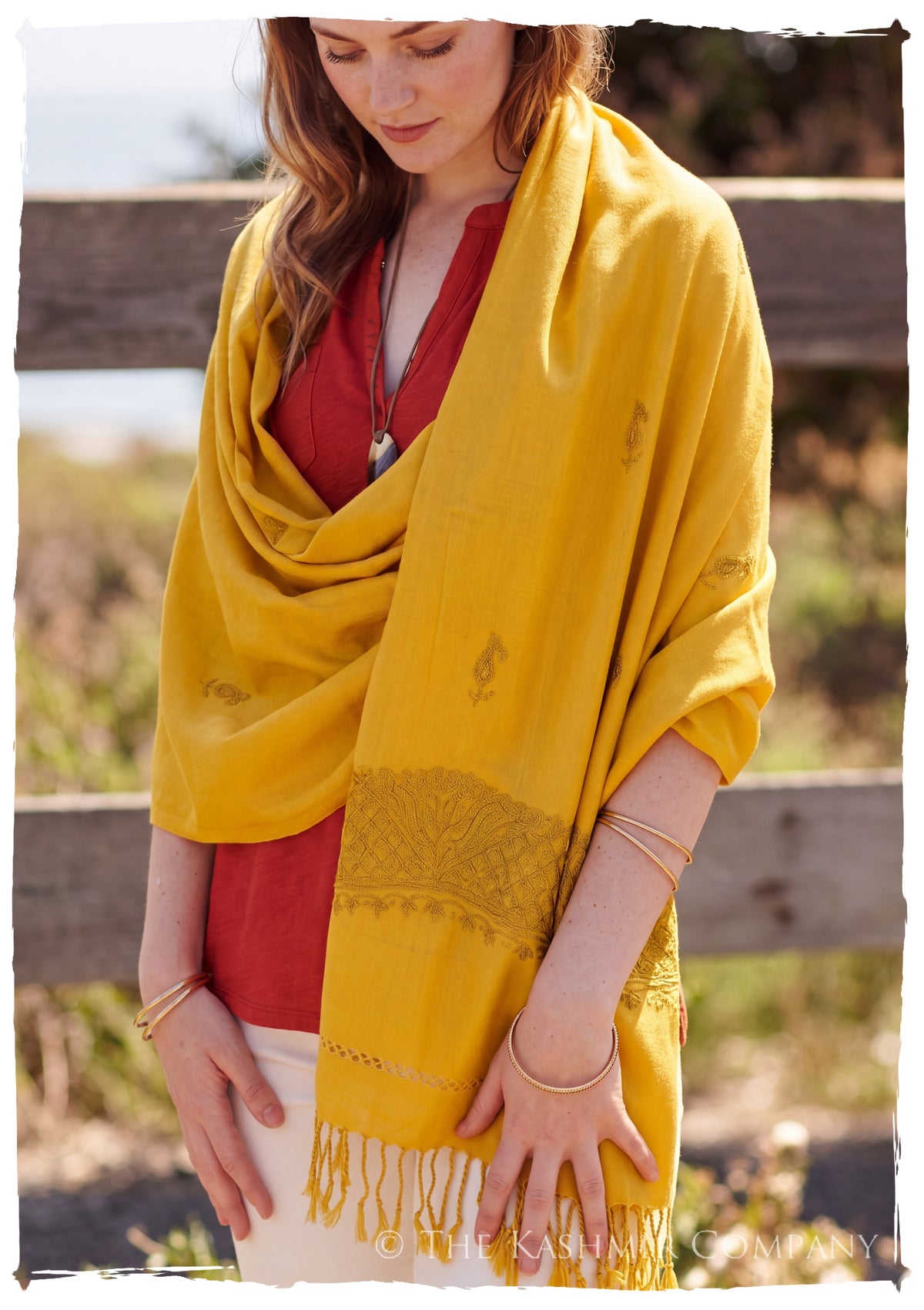 Seychelle Frontières Paisley Gift Shawl — lifestyle