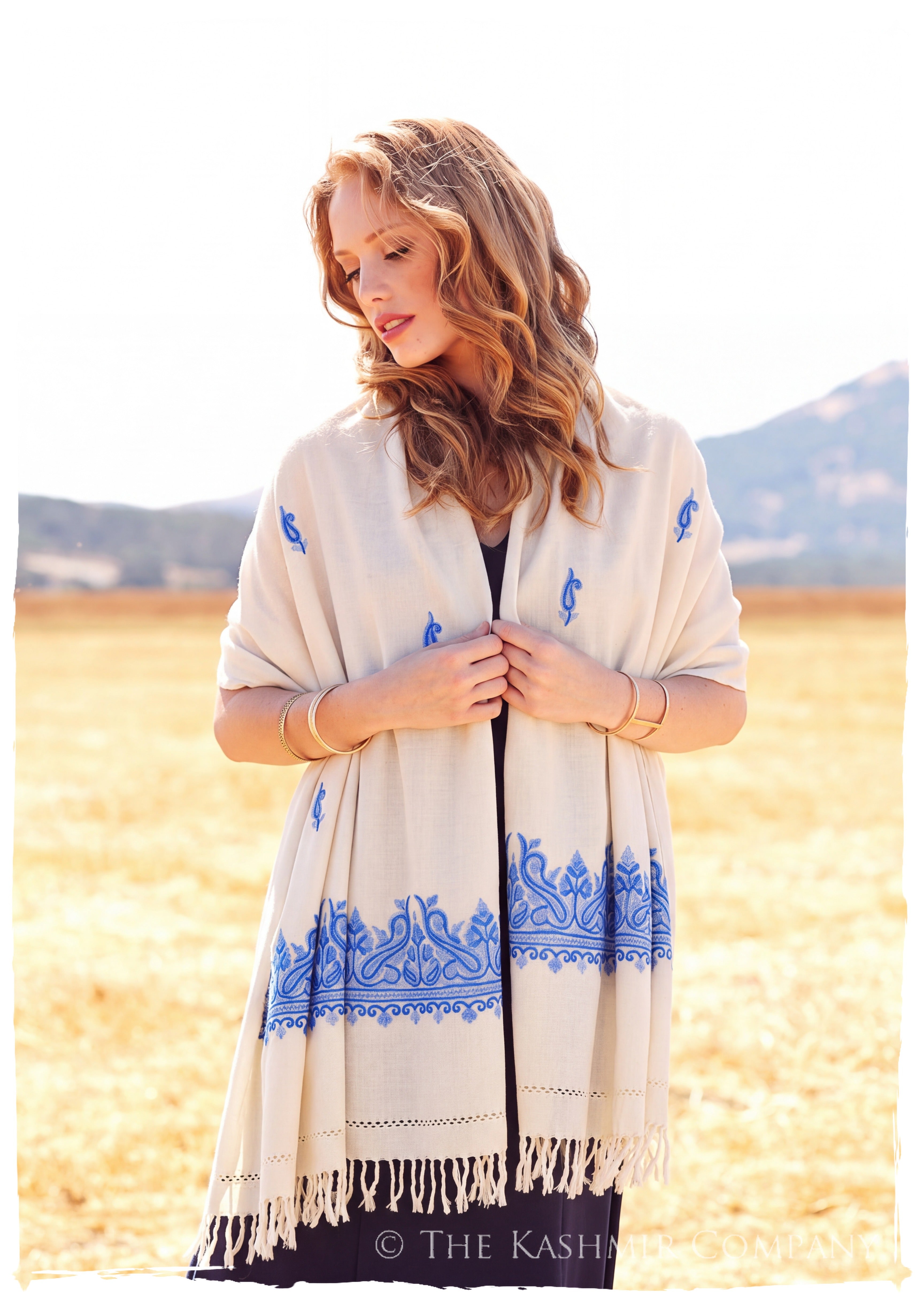 Rocío Frontières Paisley Gift Shawl — lifestyle