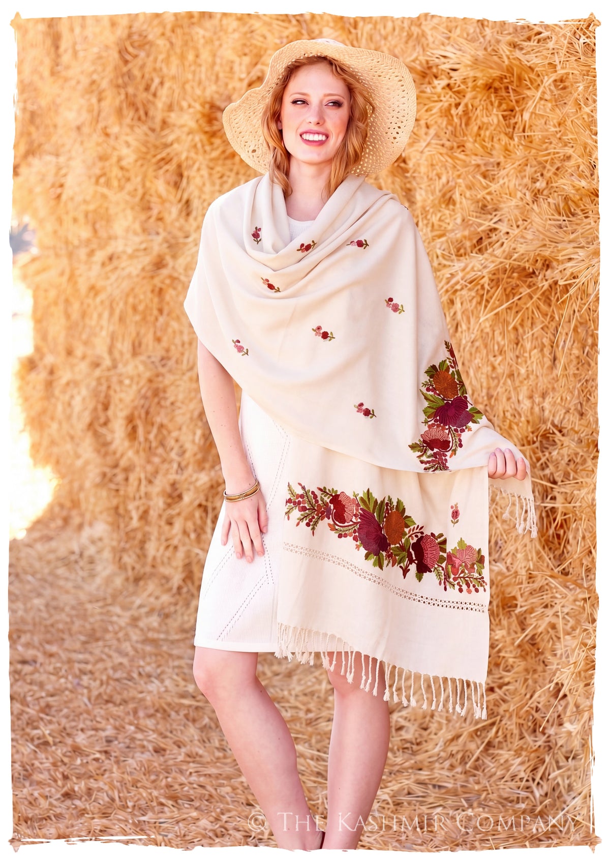 Rolande Frontières Jardin Gift Shawl — lifestyle