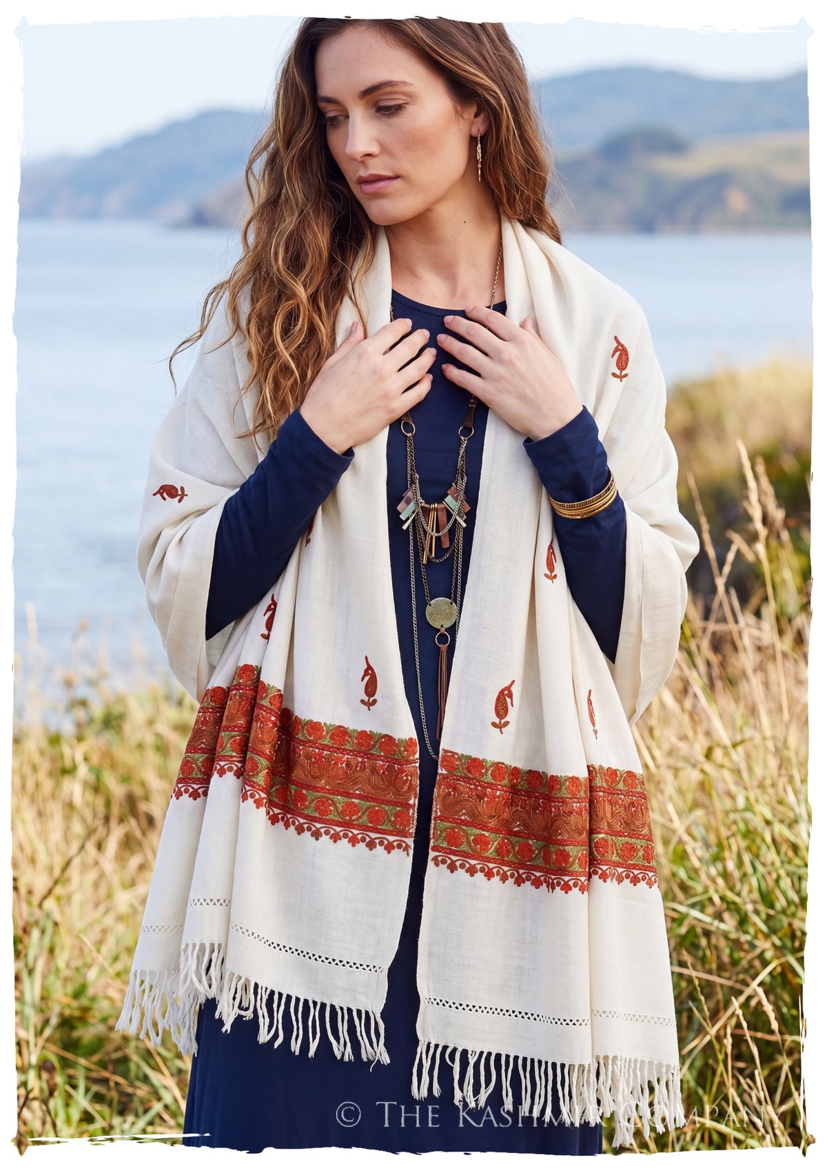 Bijou Trois Frontières Ivoire Gift Shawl — lifestyle