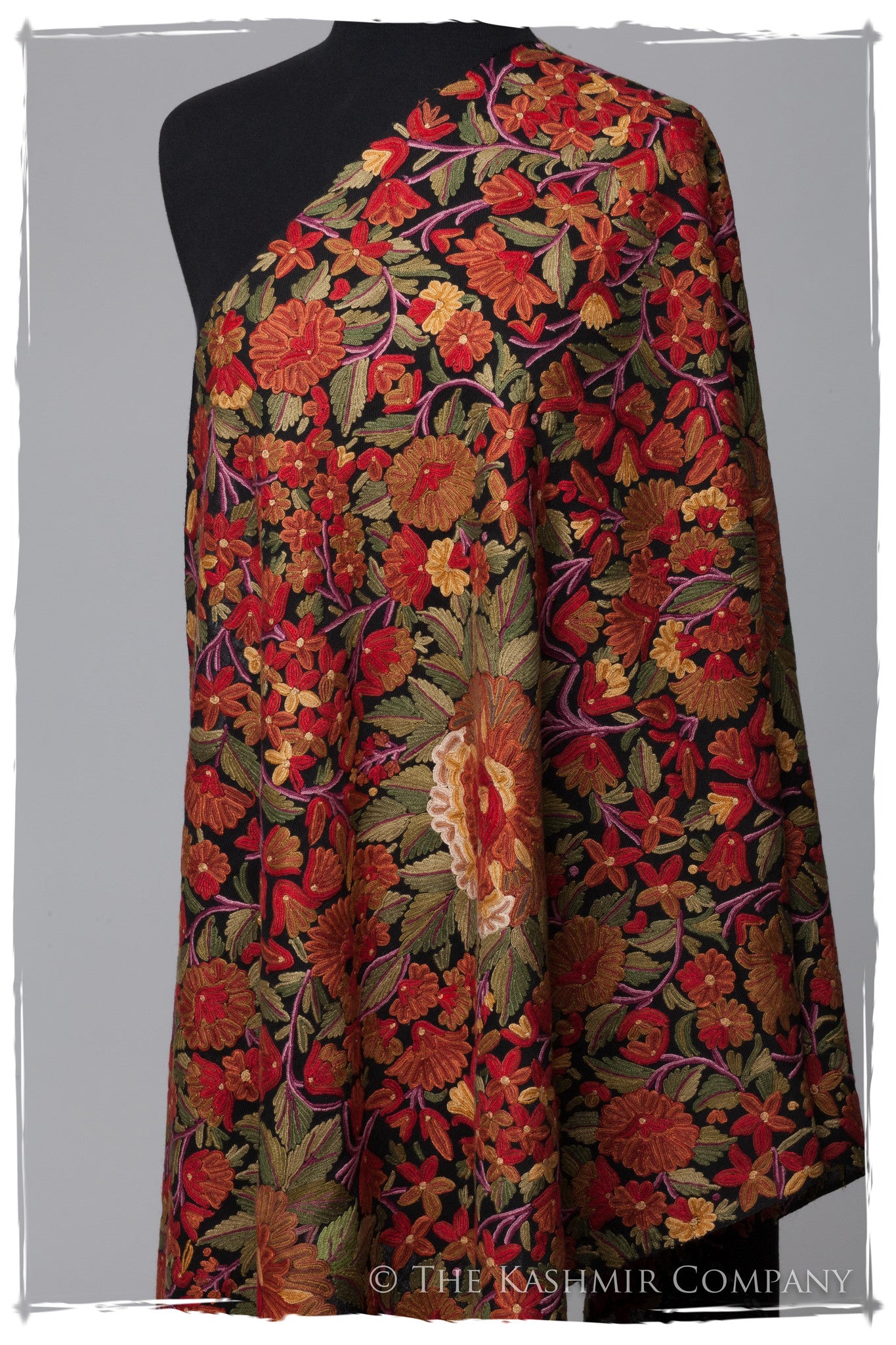 The Luxury in the City Antiquaires Shawl