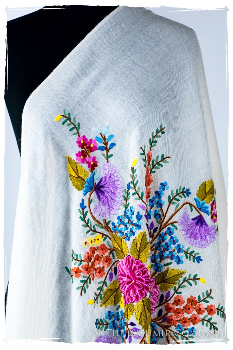 Jardin Pastel Français Voilet Bouquet Mascarade Shawl