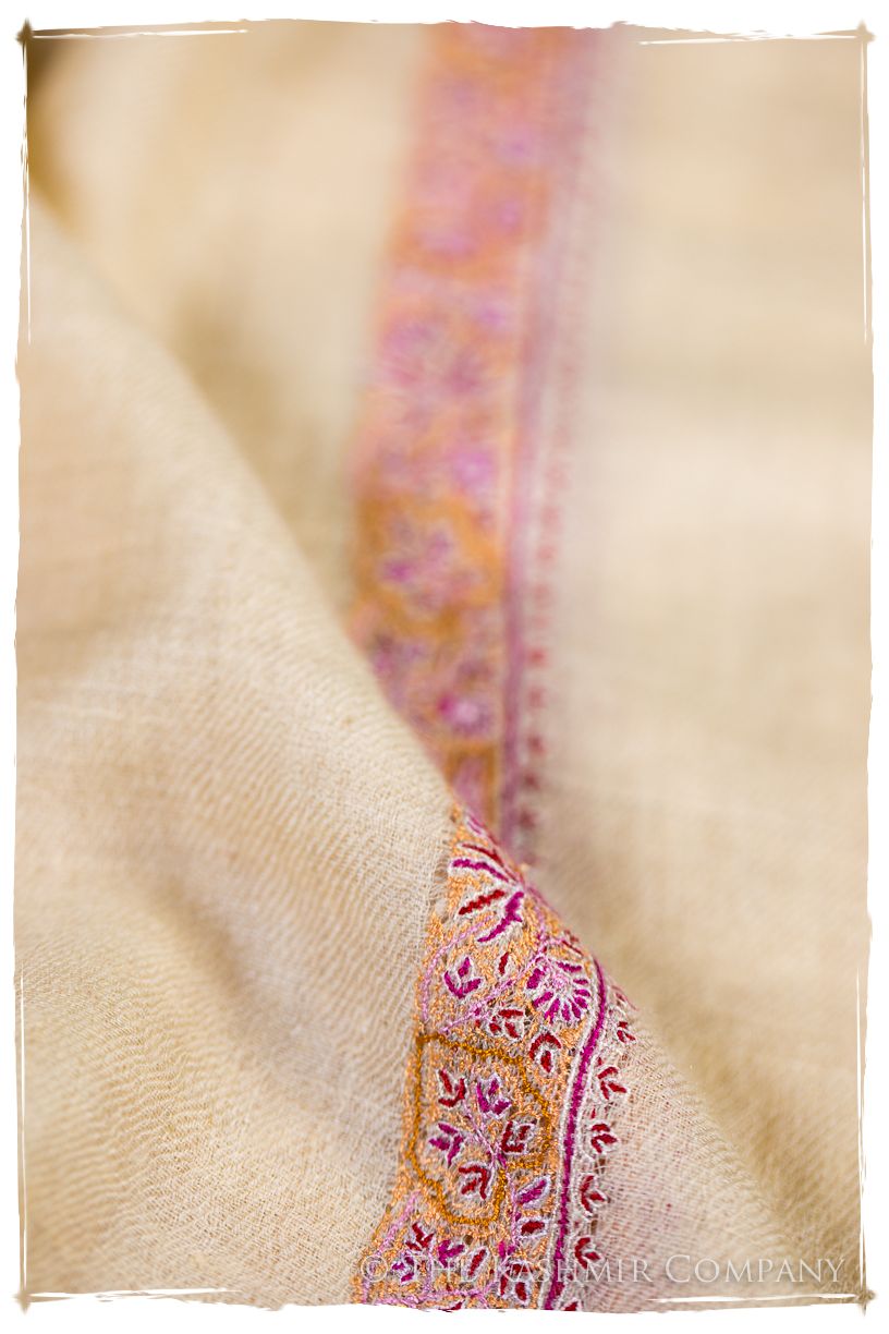 Frontière Ivoire L'amour Soft Cashmere Scarf/Shawl