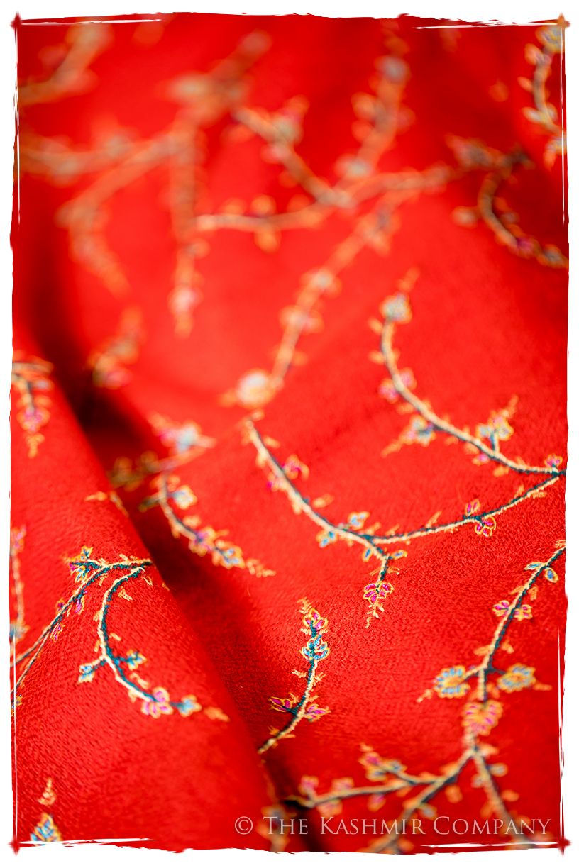 Cayenne l'or de Cléopâtre Jardin L'amour Soft Cashmere Scarf/Shawl
