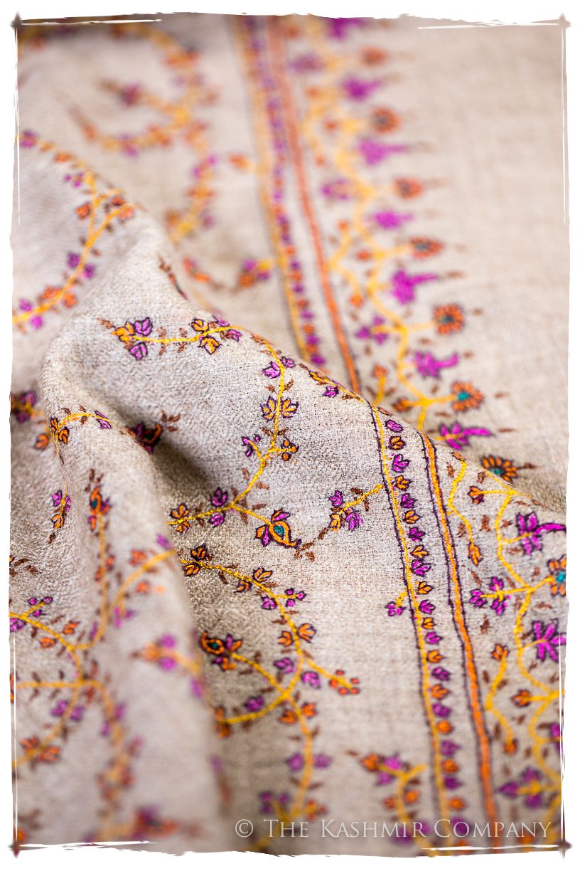 Iris de Cléopâtre Jardin L'amour Soft Cashmere Scarf/Shawl