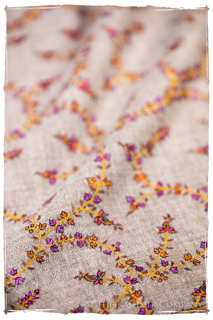 Iris de Cléopâtre Jardin L'amour Soft Cashmere Scarf/Shawl