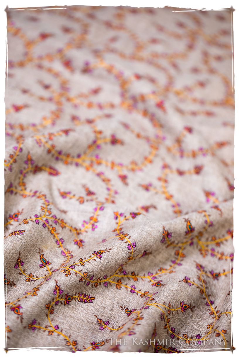 Iris de Cléopâtre Jardin L'amour Soft Cashmere Scarf/Shawl