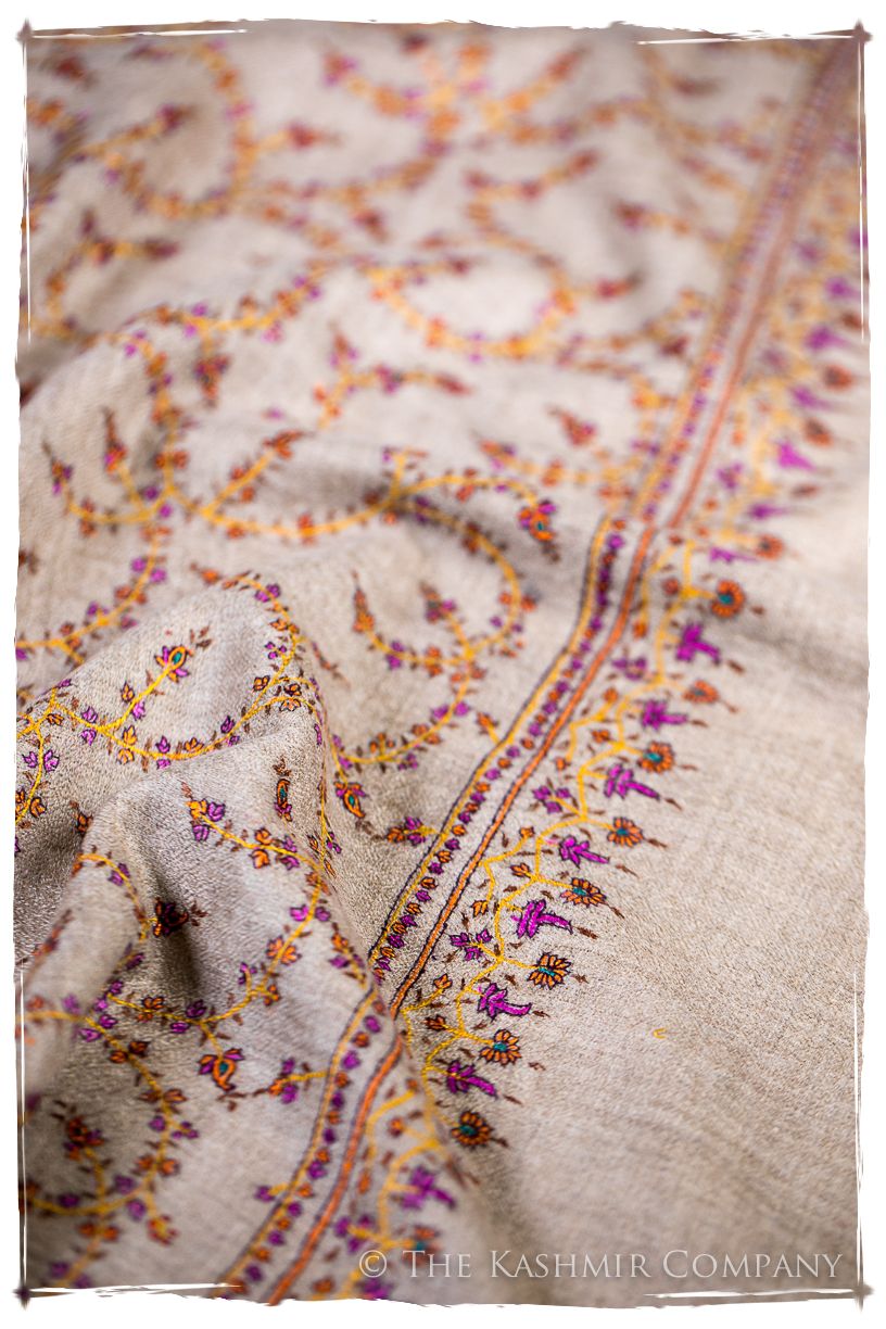 Iris de Cléopâtre Jardin L'amour Soft Cashmere Scarf/Shawl