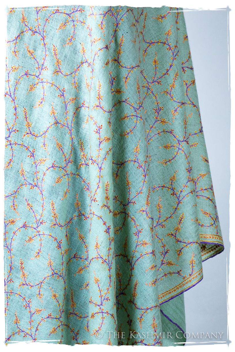 Jade de Cléopâtre Jardin L'amour Soft Cashmere Scarf/Shawl
