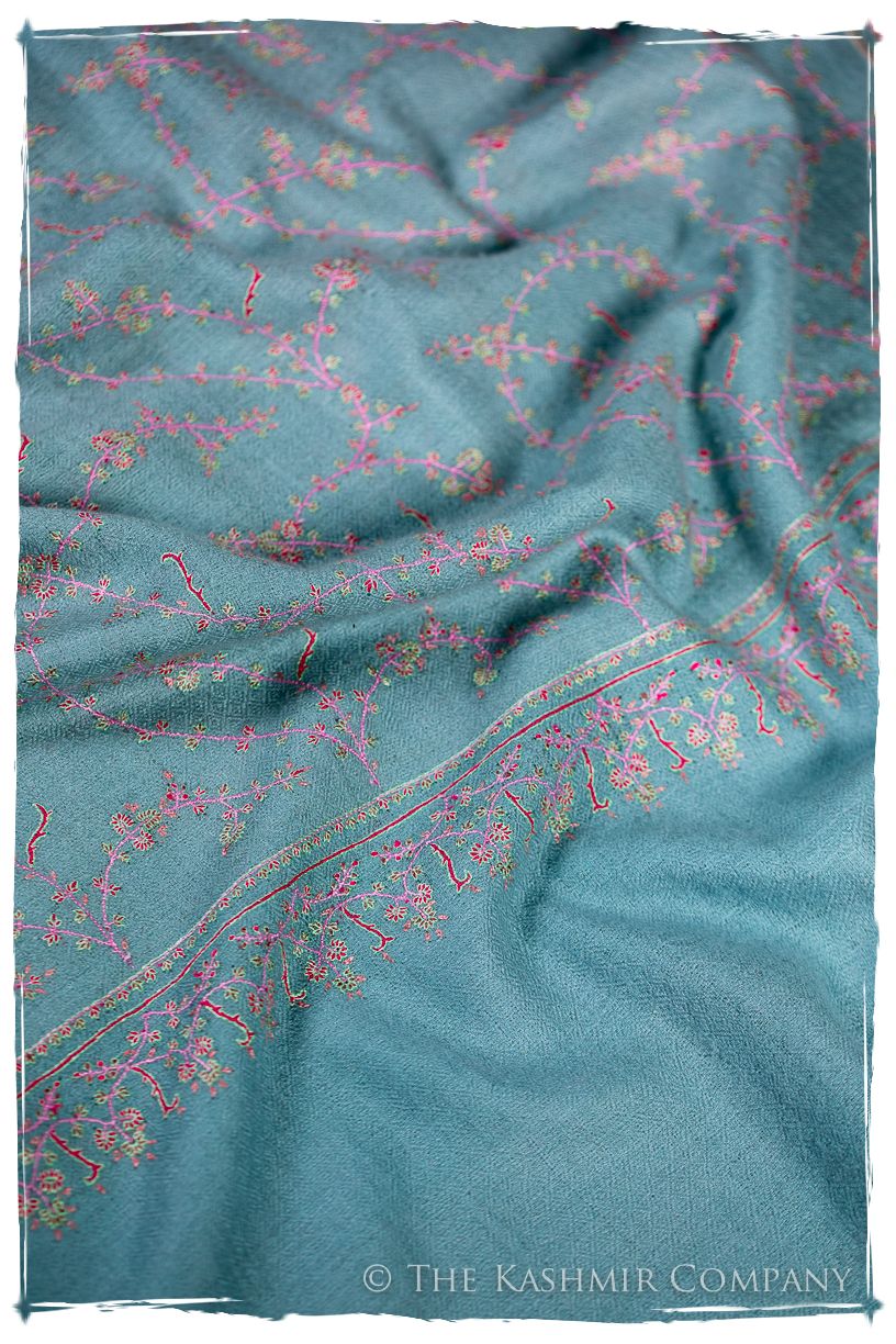 Heritage Blue de Cléopâtre Jardin L'amour Soft Cashmere Scarf/Shawl