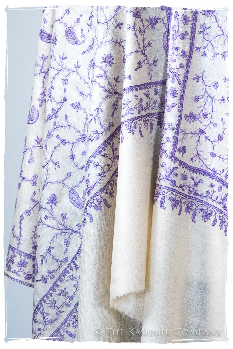 Imperial Purple de Paisley L'amour Soft Cashmere Scarf/Shawl