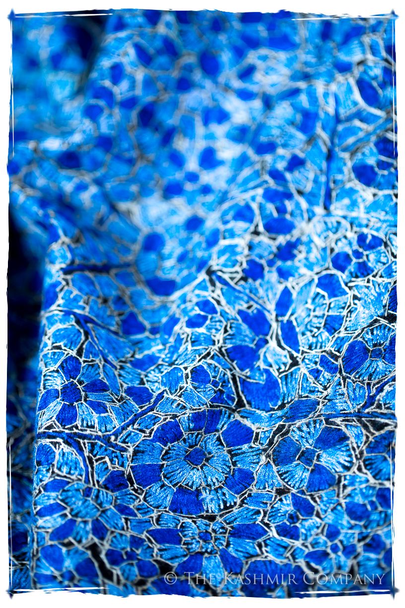 Oyonnax Papier Mâché Fleurs La Rive Gauche Shawl