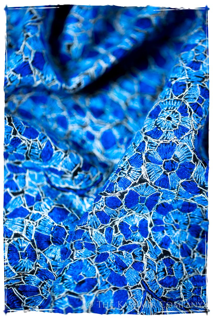 Oyonnax Papier Mâché Fleurs La Rive Gauche Shawl