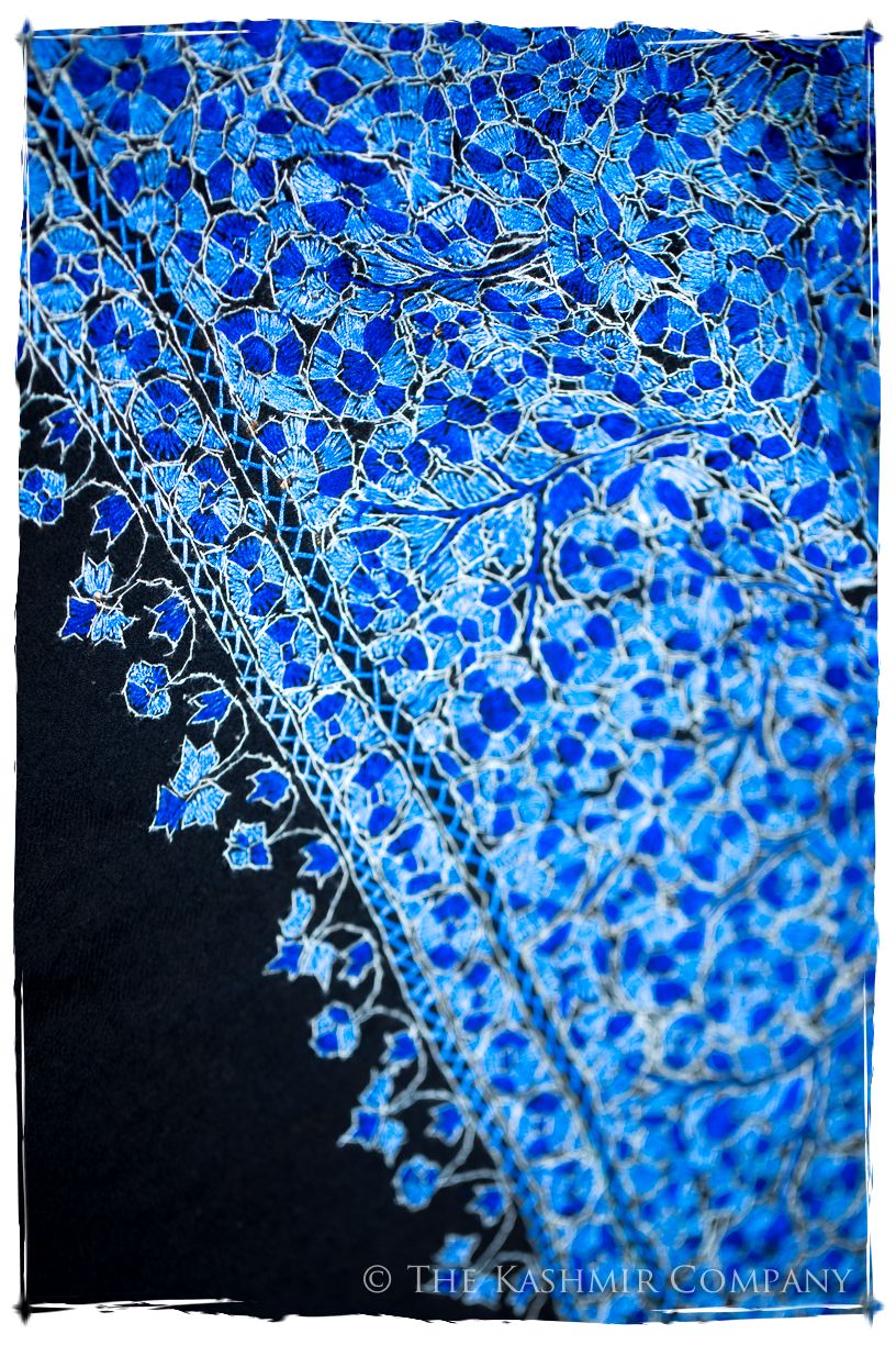 Oyonnax Papier Mâché Fleurs La Rive Gauche Shawl