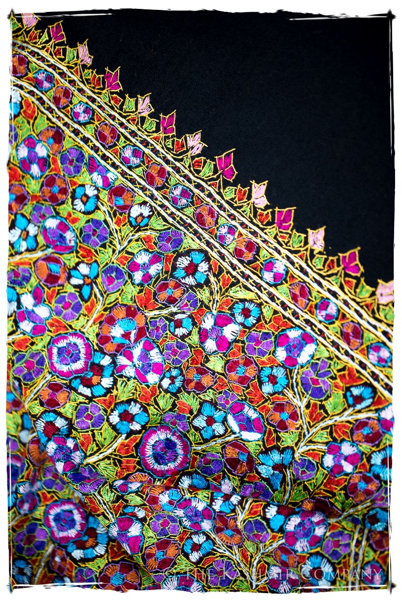 Montfermeil Papier Mâché Fleurs La Rive Gauche Shawl