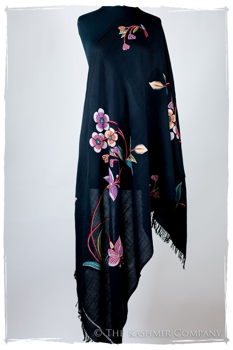 Angèle Je Ne Sais Quoi Shawl
