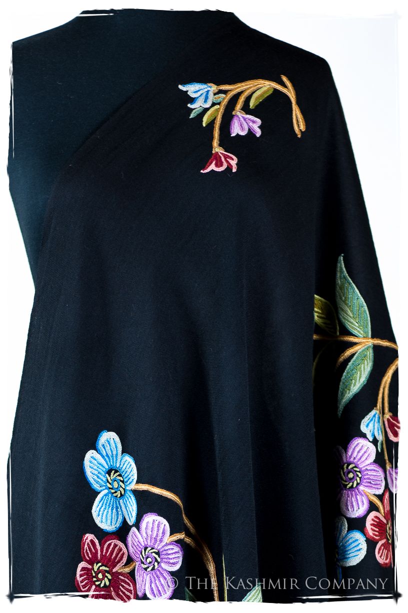 Celestia Flèur Je Ne Sais Quoi Shawl