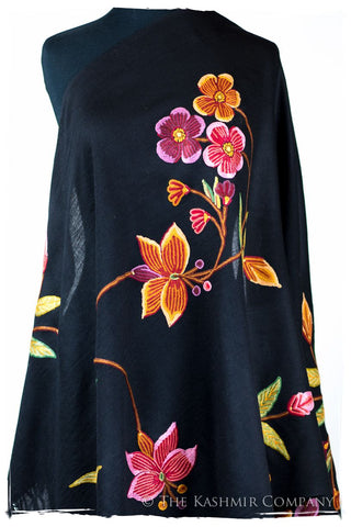 Charlinè Flèur Je Ne Sais Quoi Shawl