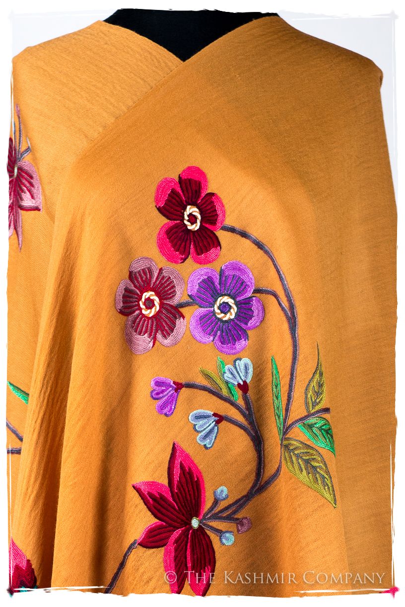 Karinè Flèur Je Ne Sais Quoi Shawl