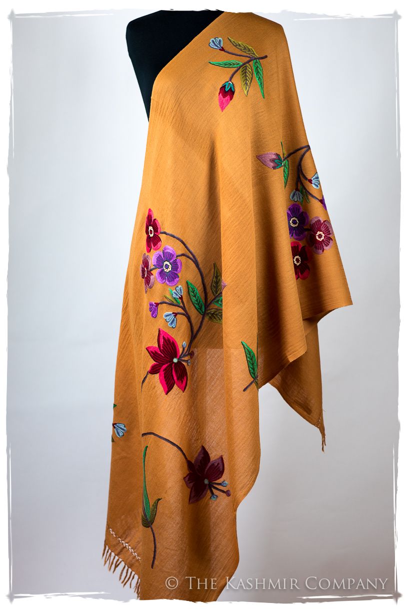 Karinè Flèur Je Ne Sais Quoi Shawl