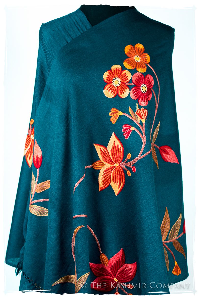 Luciennè Je Ne Sais Quoi Shawl