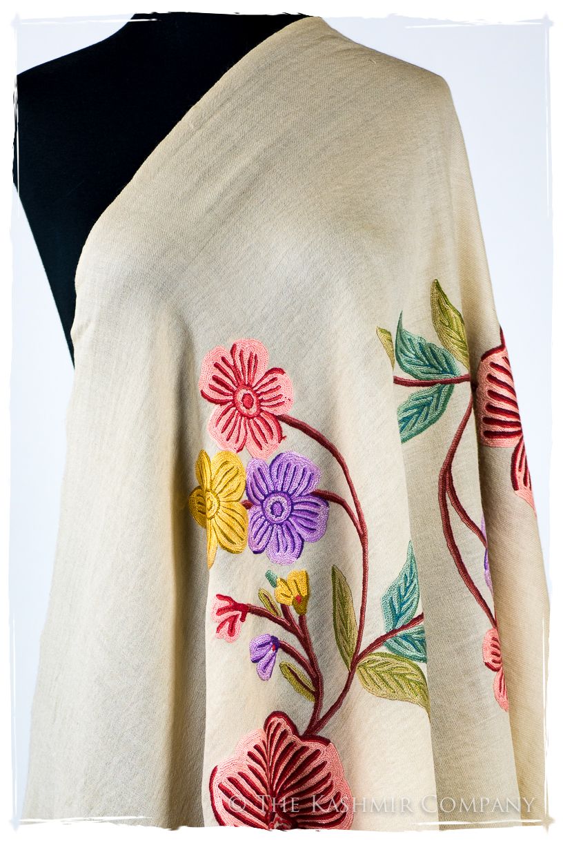 Madelaine Je Ne Sais Quoi Shawl