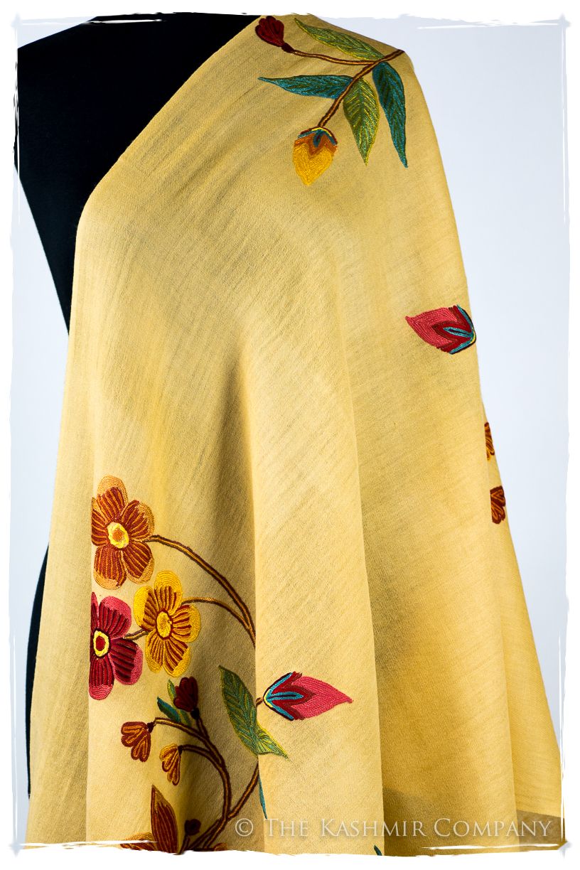 Anabelle Je Ne Sais Quoi Shawl