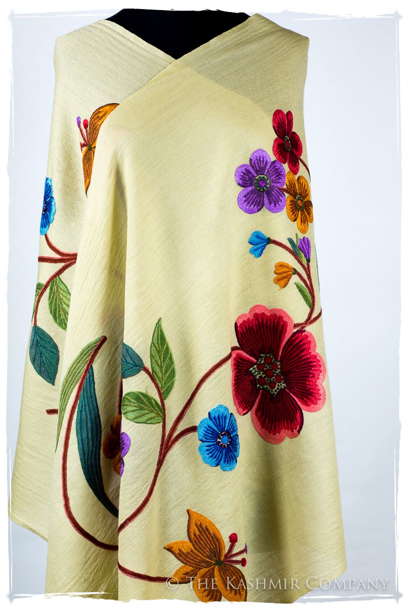 Marie-Claude Je Ne Sais Quoi Shawl