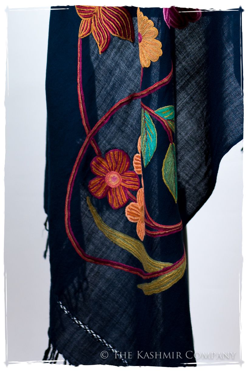 Marie-France Je Ne Sais Quoi Shawl