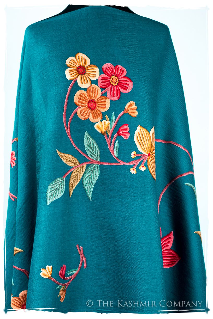 Marie-Georges Je Ne Sais Quoi Shawl