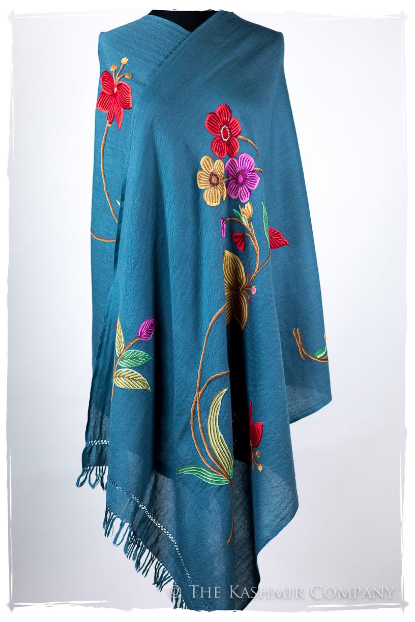 Marie-Madeleine Je Ne Sais Quoi Shawl
