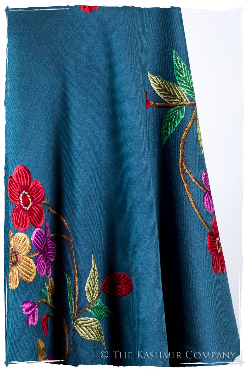 Marie-Madeleine Je Ne Sais Quoi Shawl