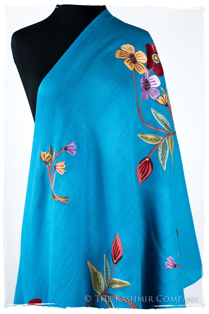 Martine Je Ne Sais Quoi Shawl