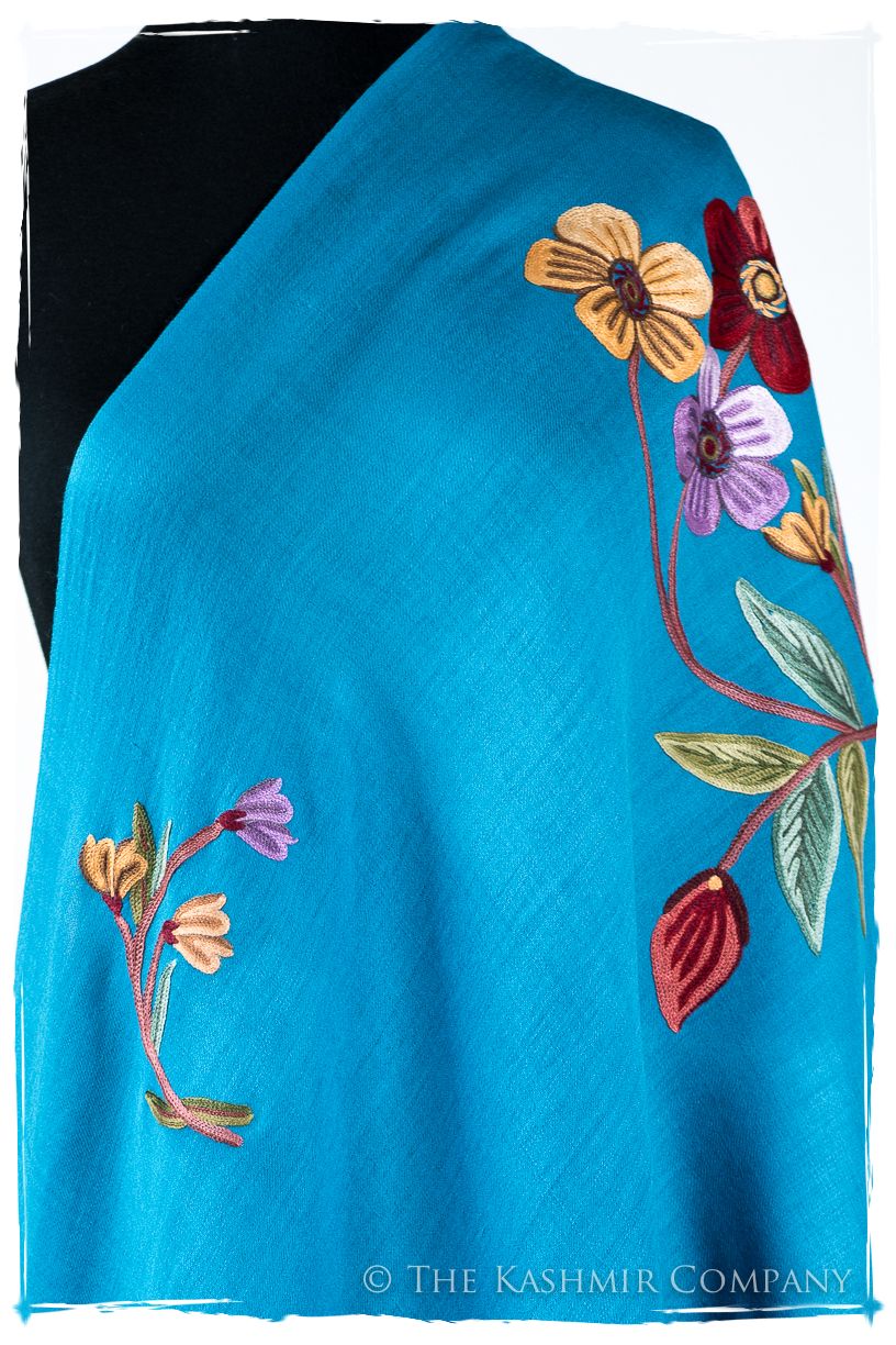 Martine Je Ne Sais Quoi Shawl