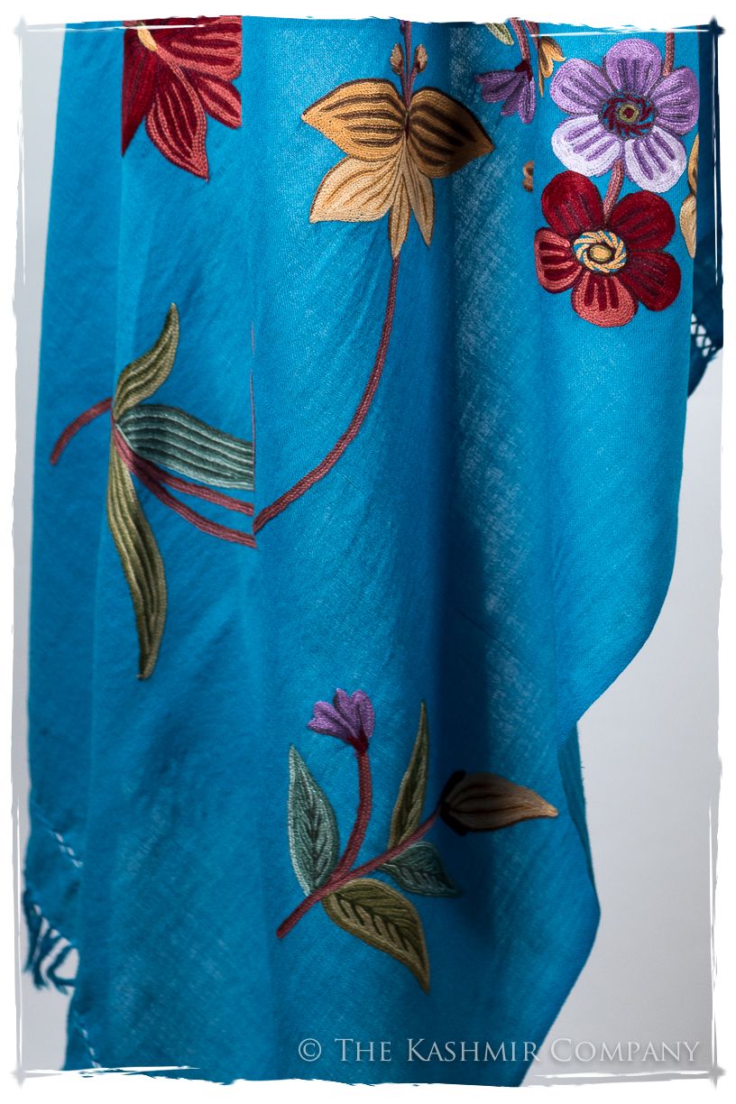 Martine Je Ne Sais Quoi Shawl