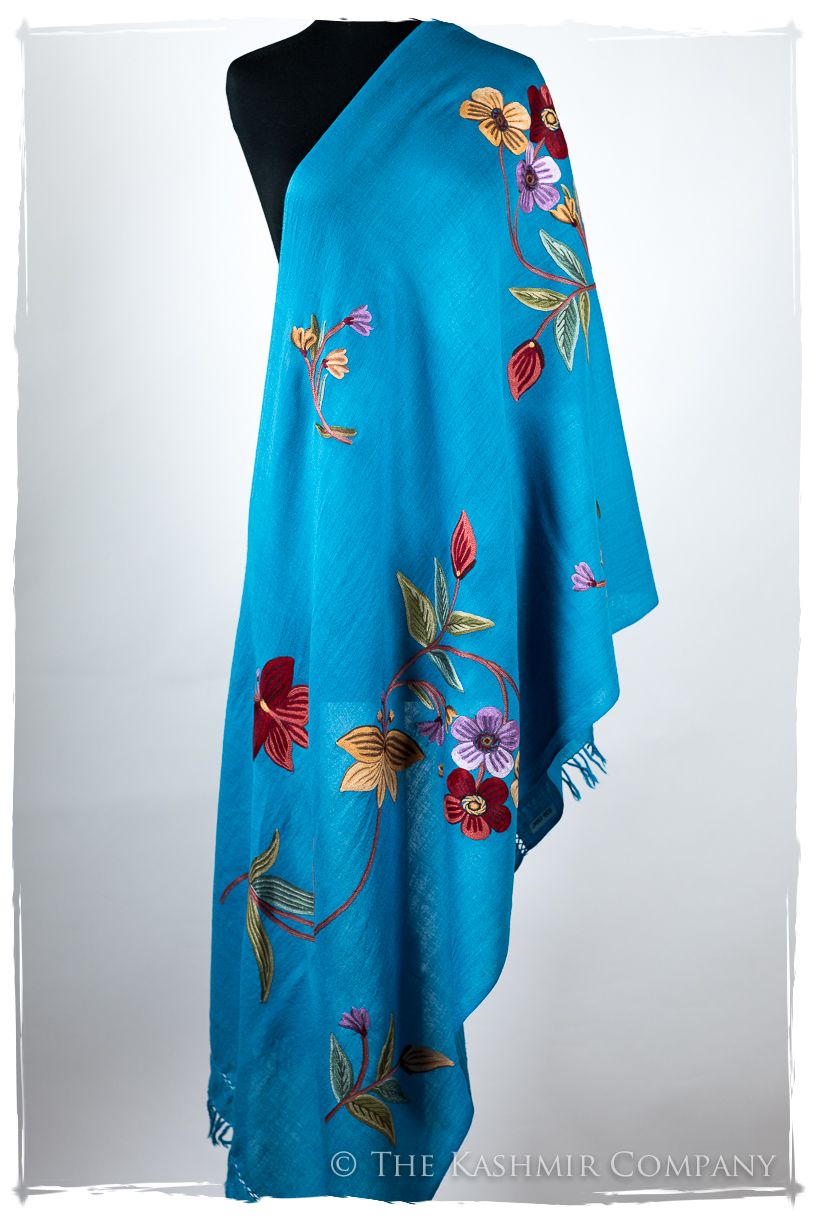 Martine Je Ne Sais Quoi Shawl