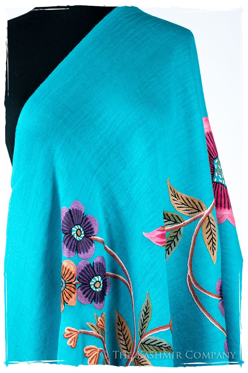 Maryse Je Ne Sais Quoi Shawl