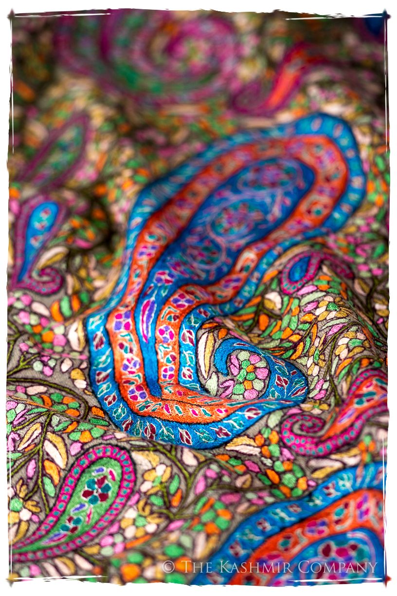 The Paisley Tapéstry - Grand Pashmina Shawl