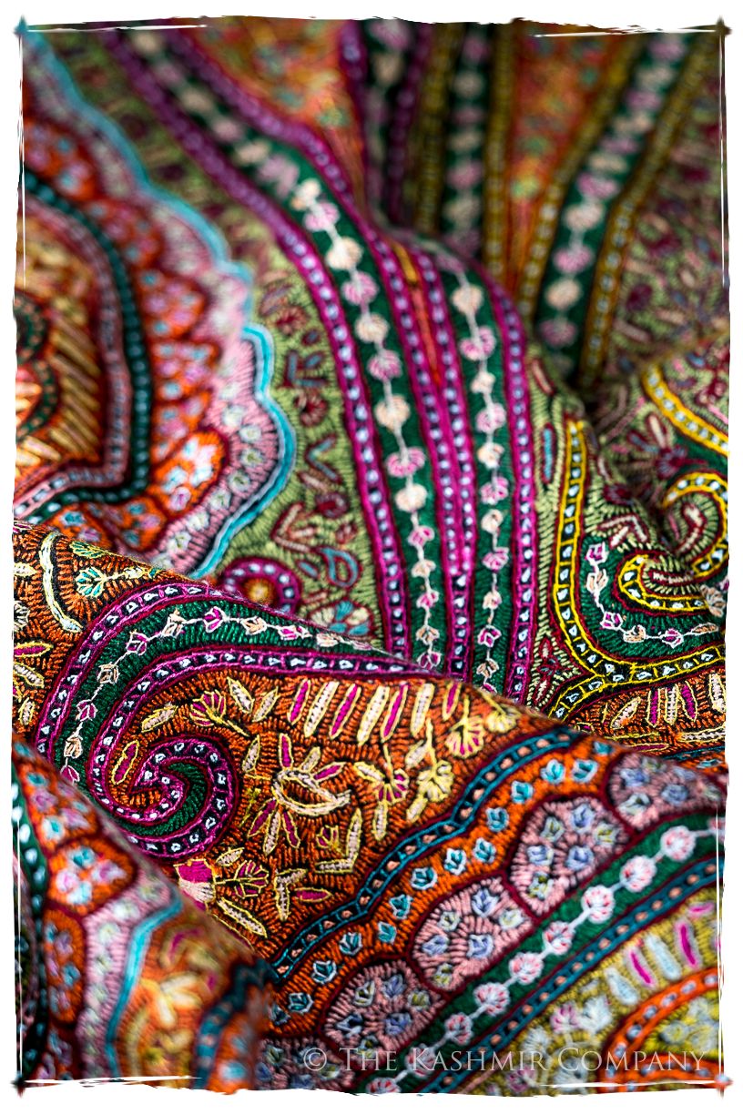 Jewels of Noorjéhan - Grand Pashmina Shawl