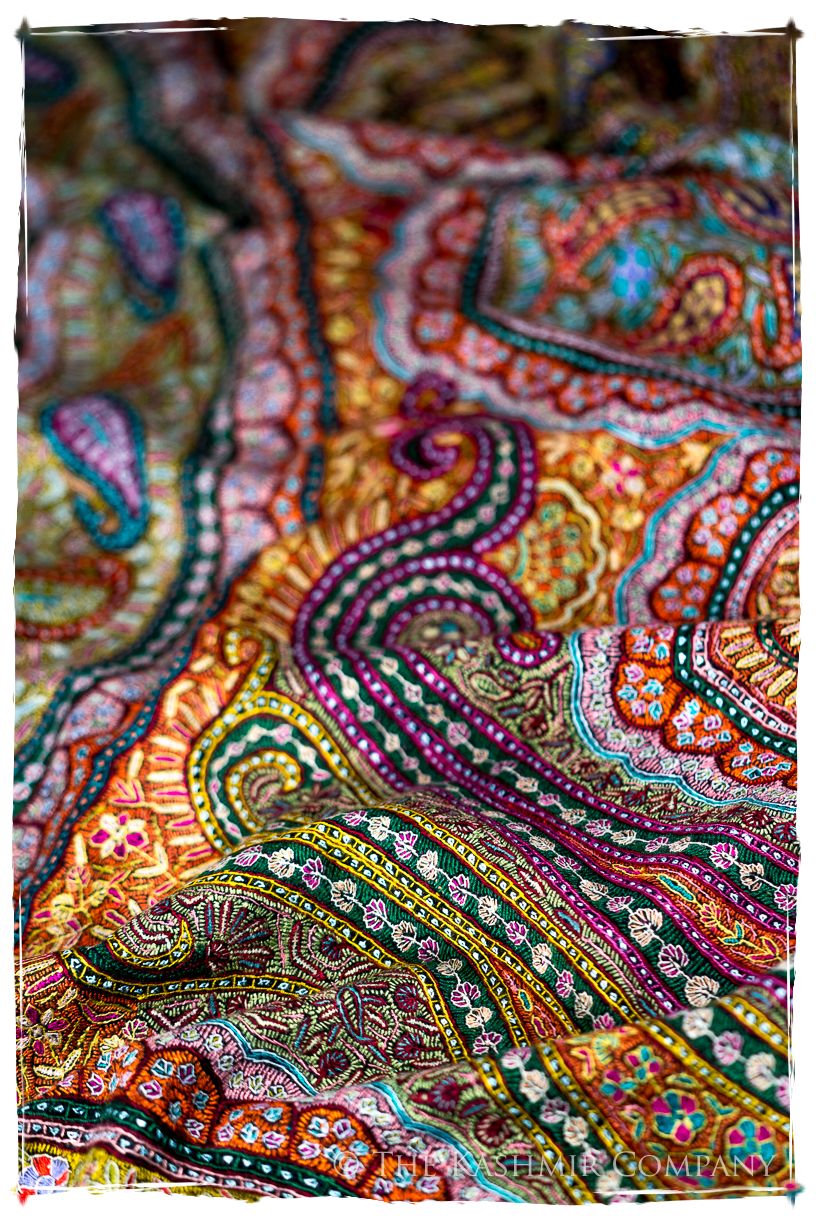Jewels of Noorjéhan - Grand Pashmina Shawl