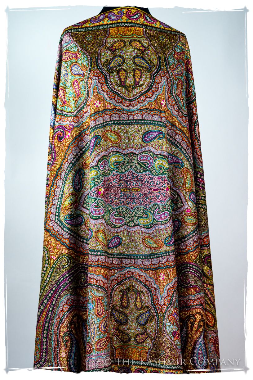 Jewels of Noorjéhan - Grand Pashmina Shawl