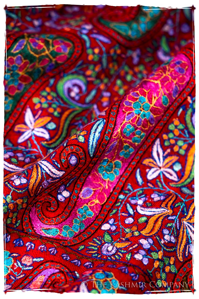 Le Rougé Paisley - Grand Pashmina Shawl