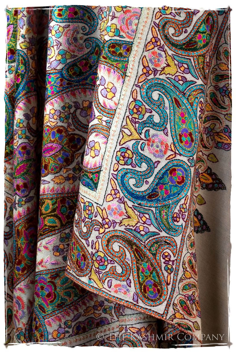 The Renaissance Français - Grand Pashmina Shawl