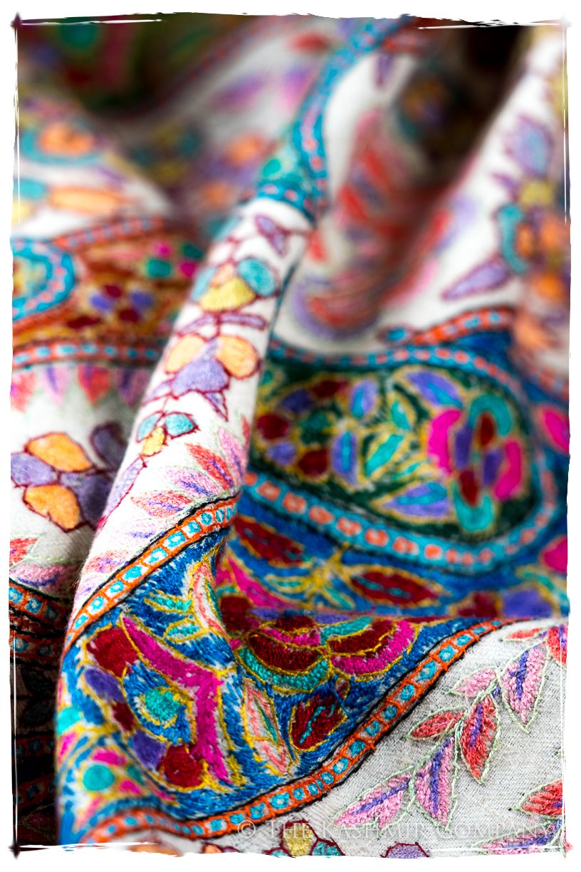 The Renaissance Français - Grand Pashmina Shawl