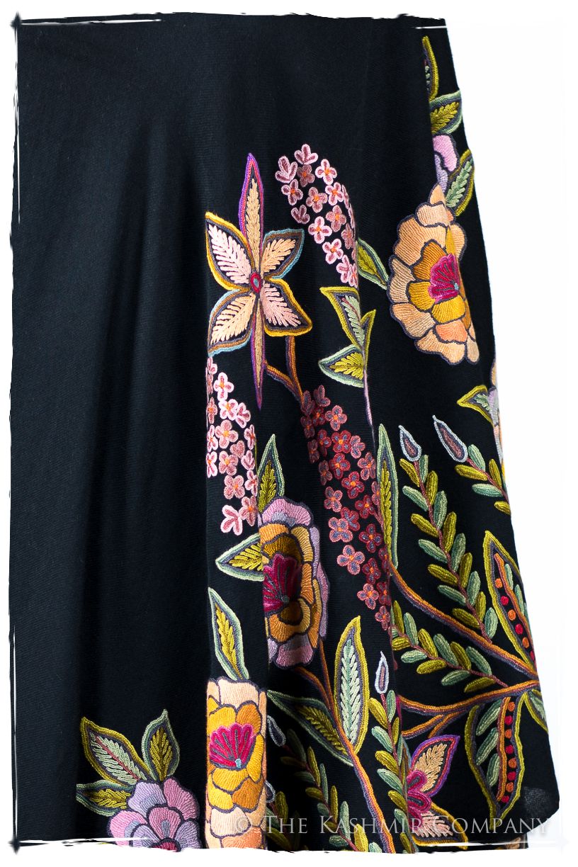 Nouvelle Soirée Luciénne Noir Shawl