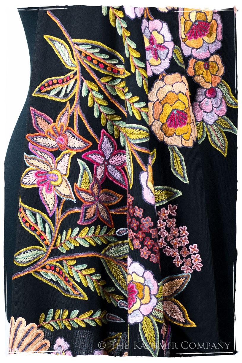 Nouvelle Soirée Luciénne Noir Shawl