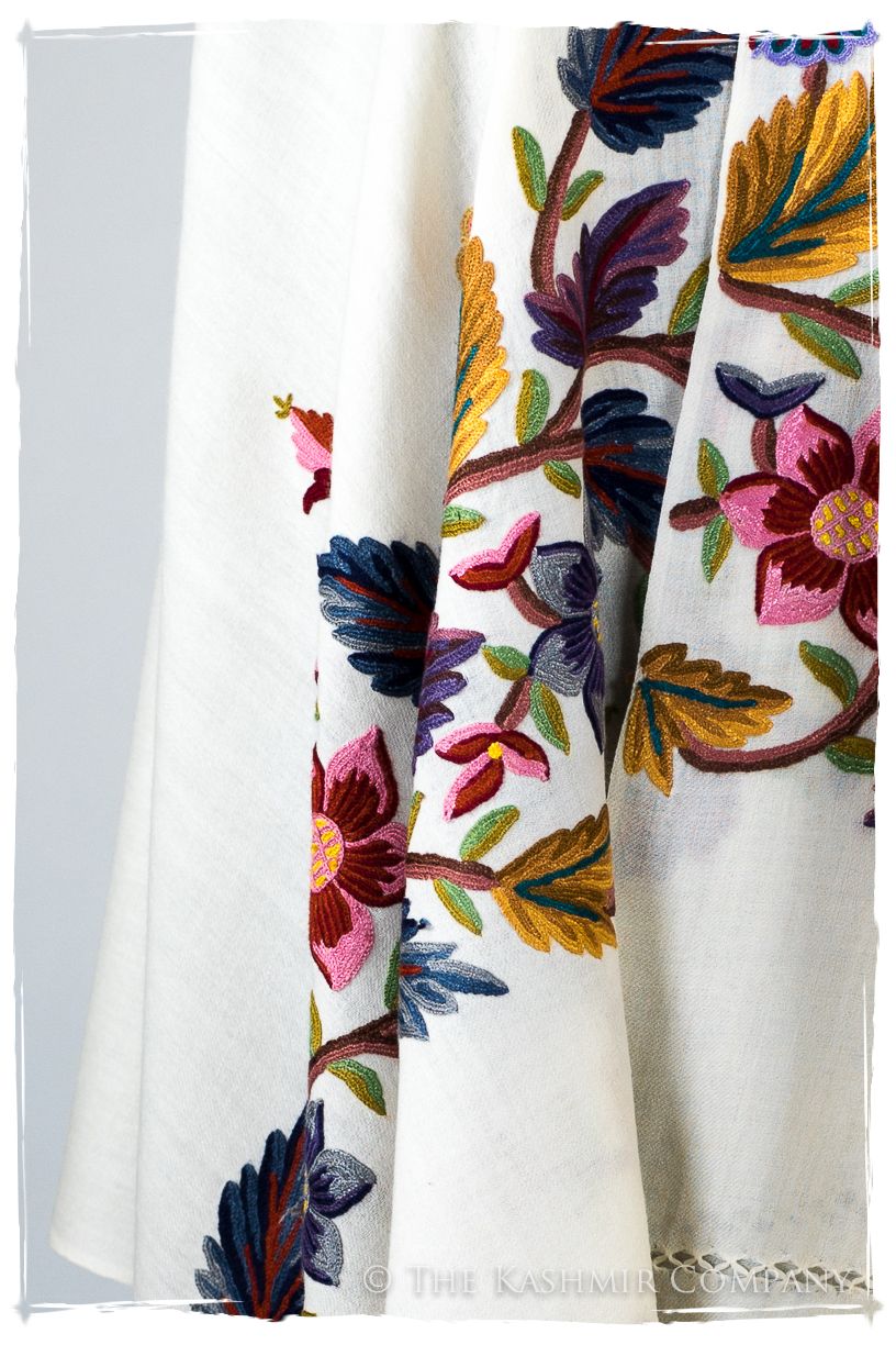 Lucienne Clairière d'ivoire Renoirs Dream Shawl