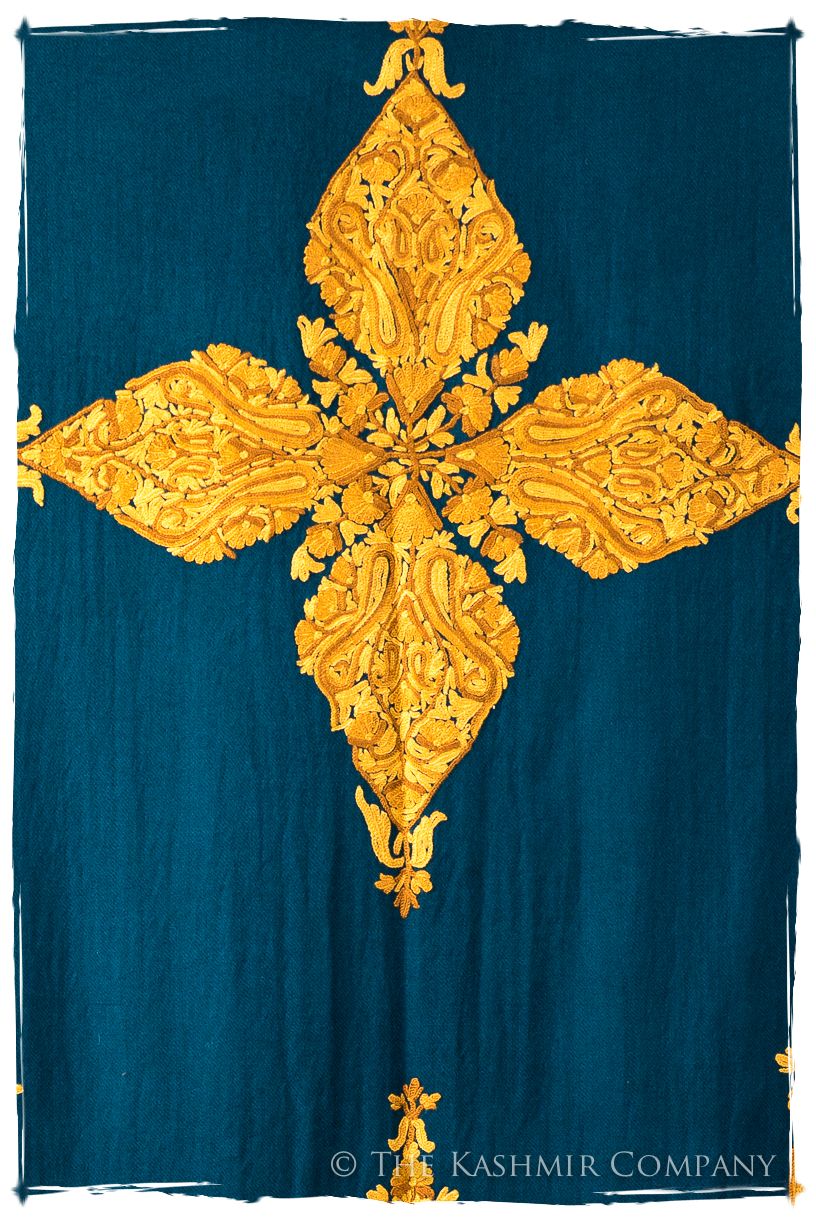 Majolica Maurice Royale Paisley Shawl