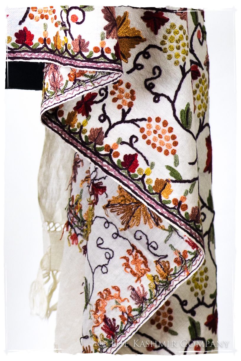 Château de Berne Provence Feuilles de Vigne Shawl